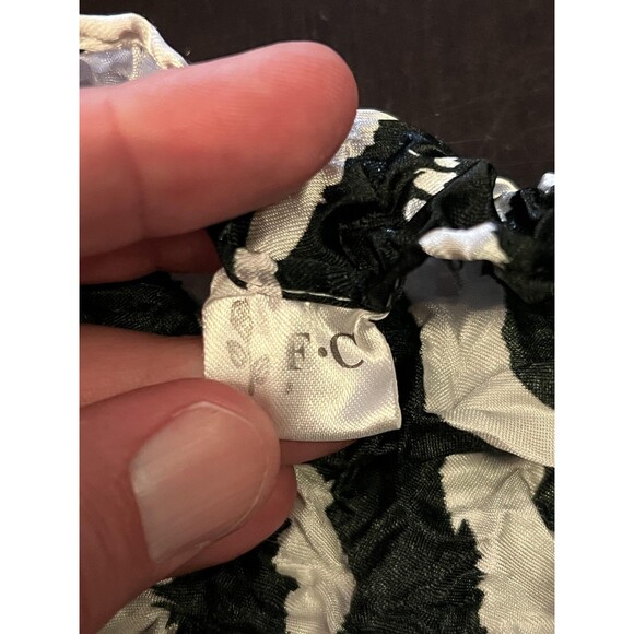 FC Blouse Womens Large Black White Gold Textured Animal Print Crinkle Shirt Top - Picture 6 of 7